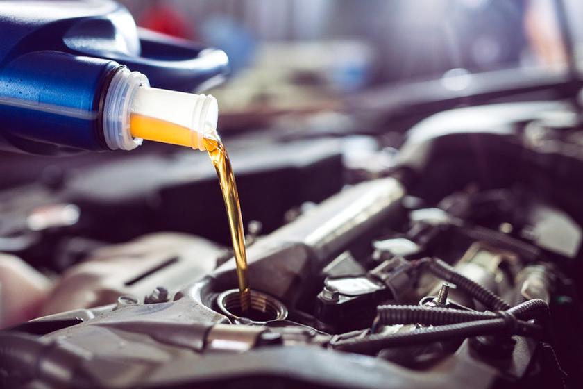 How Do I Know My Vehicle Needs an Oil Change in The Woodlands, TX?