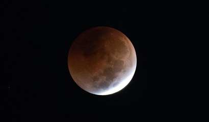 /images/blgs/711/artphotos/14024/410x240/nasa_lunar_eclipse_blood_moon.jpg