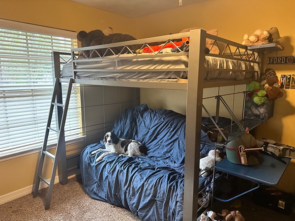 Bunk bed, Perfect for teen.