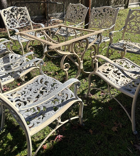 Patio Dining set table chairs vintage leafy scroll